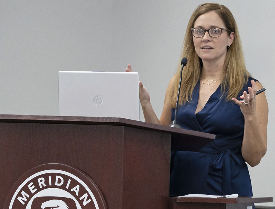 Different perspectives, stronger teams: Rushing inspires MCC Eagles Leadership Convocation class