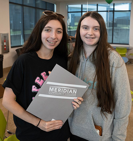 Layla Havard and Kalli Carrillo are ready for MCC’s Fall Semester of 2024. The two friends participated in the College’s recent orientation session. 